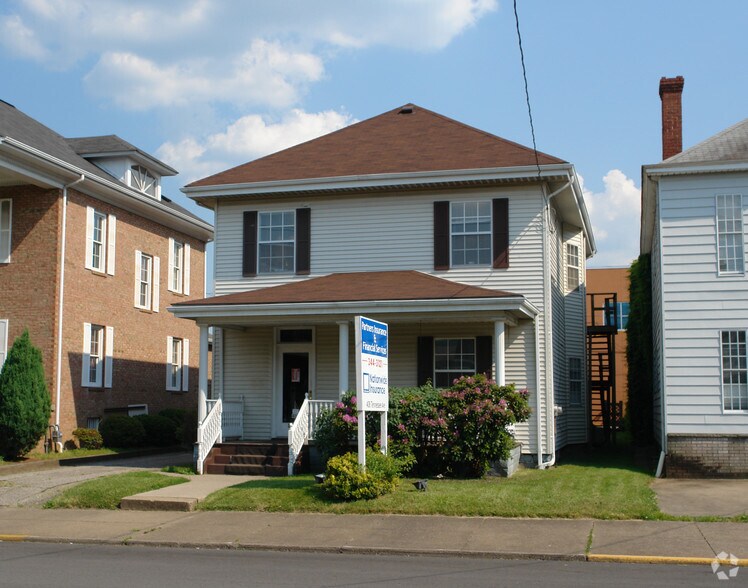 408 Tennessee Ave, Charleston, WV 25302