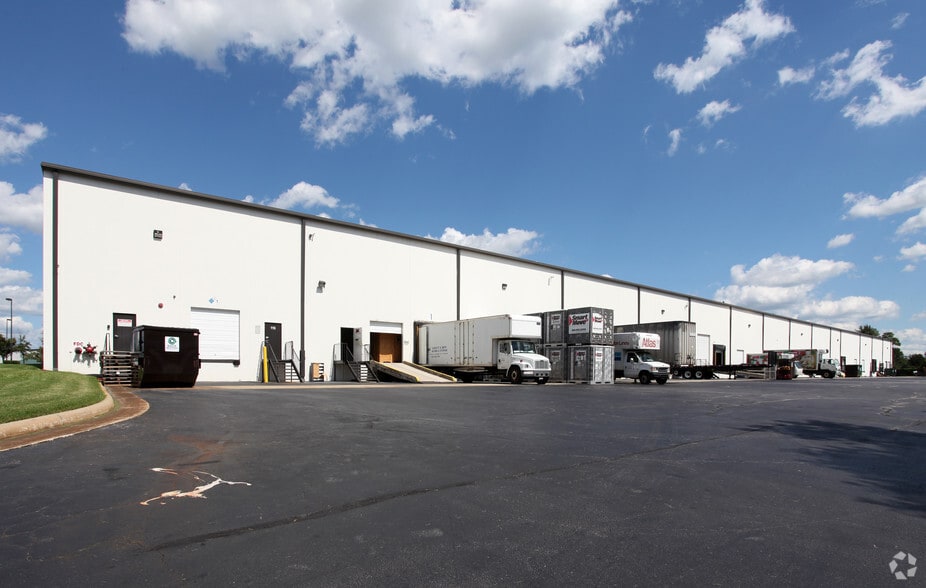 2101 Westinghouse Blvd, Raleigh, NC for lease - Building Photo - Image 3 of 10