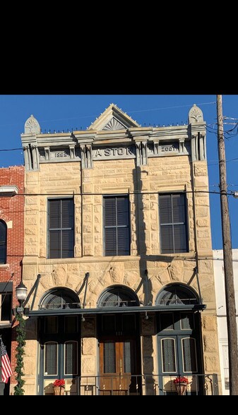 121 S Main St, Farmersville, TX for sale - Building Photo - Image 1 of 1