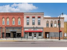 205 S Main St, Le Sueur MN - Pub