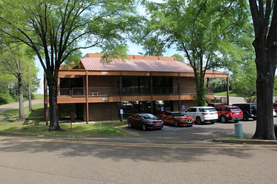 100-200 Spring Lake Cv, Pearl, MS for lease - Building Photo - Image 3 of 10