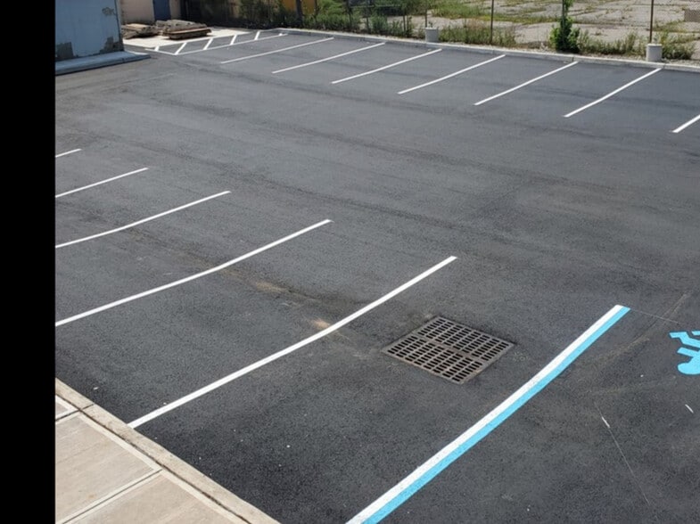 952-962 Sherman Ave, Elizabeth, NJ for lease - Building Photo - Image 2 of 11