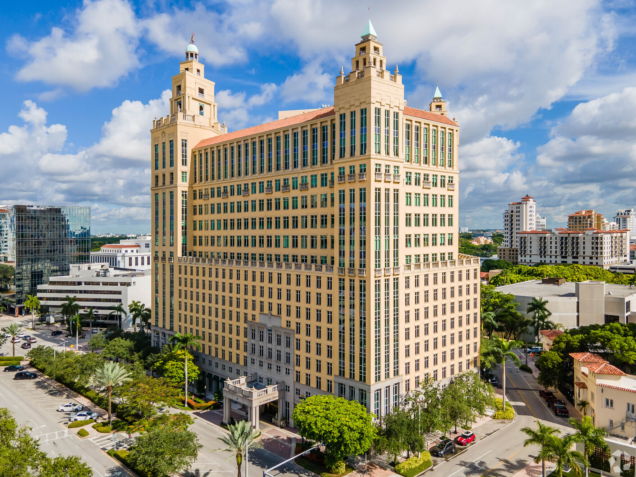 121 Alhambra Plz, Coral Gables, FL for lease Building Photo- Image 1 of 16