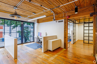 1517 12th Ave, Seattle, WA for lease Interior Photo- Image 1 of 9