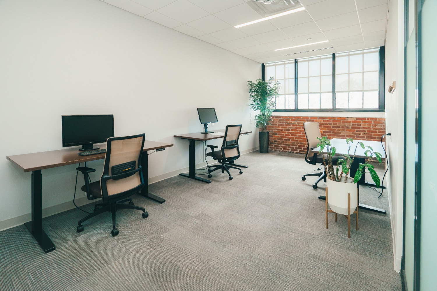 141 Traction St, Greenville, SC for lease Interior Photo- Image 1 of 2