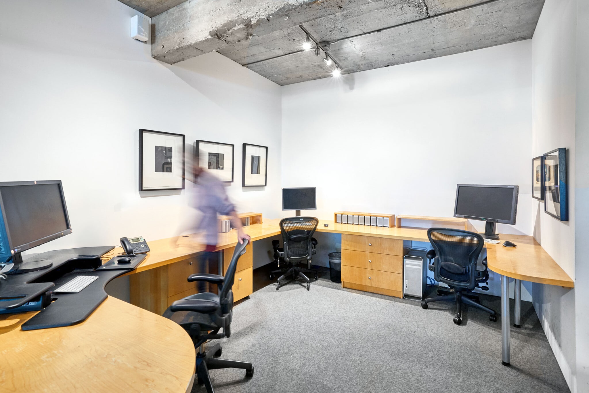 2745 Locust Blvd, Saint Louis, MO for lease Interior Photo- Image 1 of 8