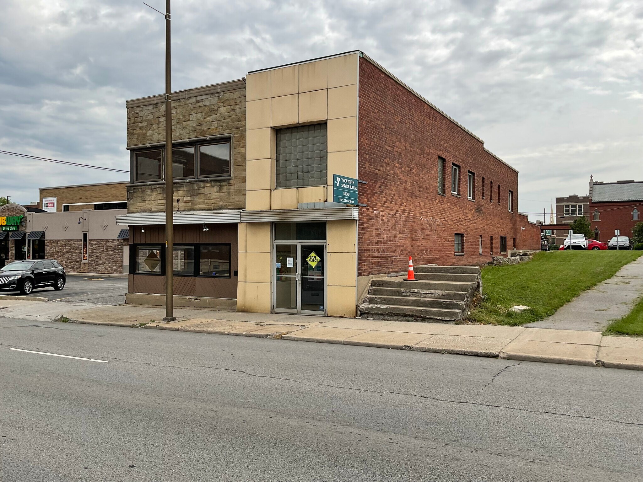 1117 S Clinton St, Fort Wayne, IN for sale Building Photo- Image 1 of 1
