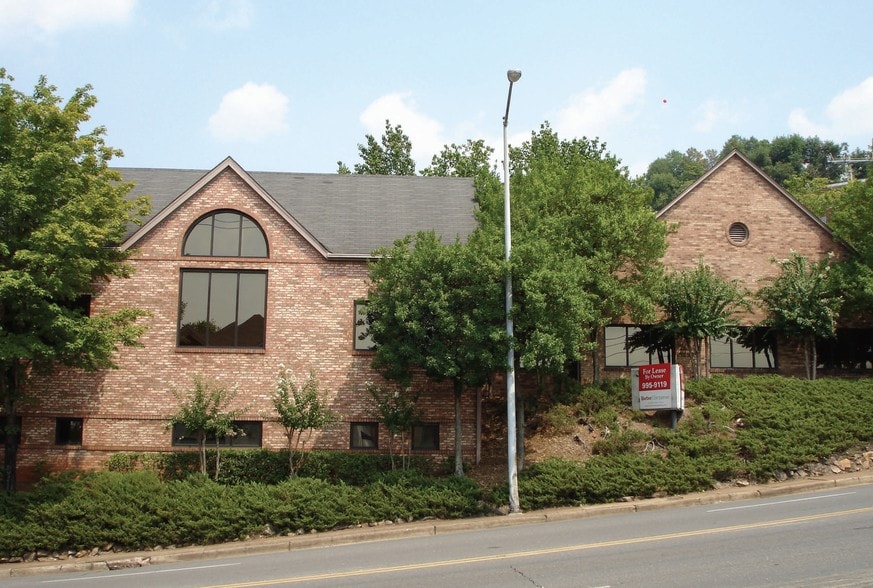 1625 Richard Arrington Jr Blvd S, Birmingham, AL for lease - Primary Photo - Image 1 of 7
