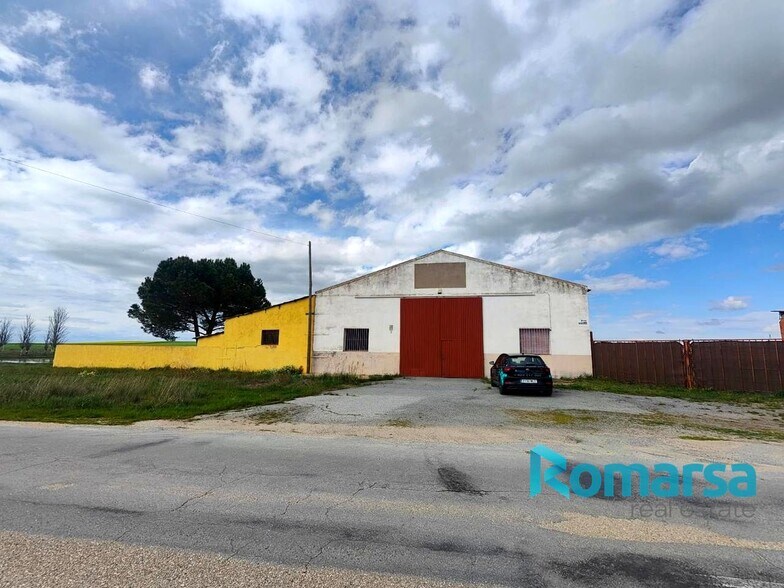 Industrial in Sangarcía, Segovia for sale - Building Photo - Image 2 of 25