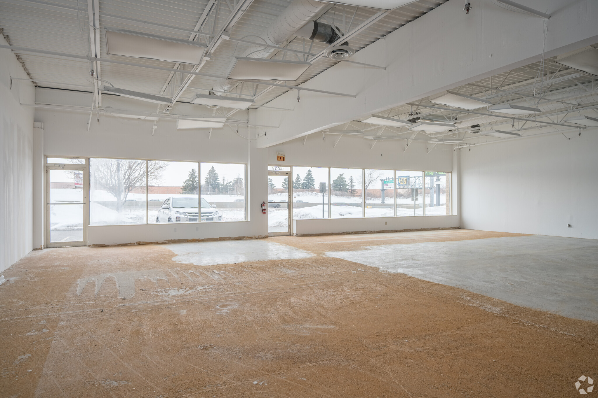 14001-14033 Grand Ave, Burnsville, MN for lease Interior Photo- Image 1 of 5