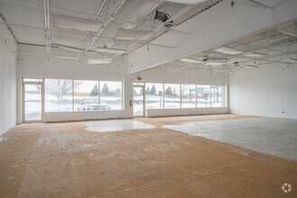 14001-14033 Grand Ave, Burnsville, MN for lease Interior Photo- Image 1 of 5