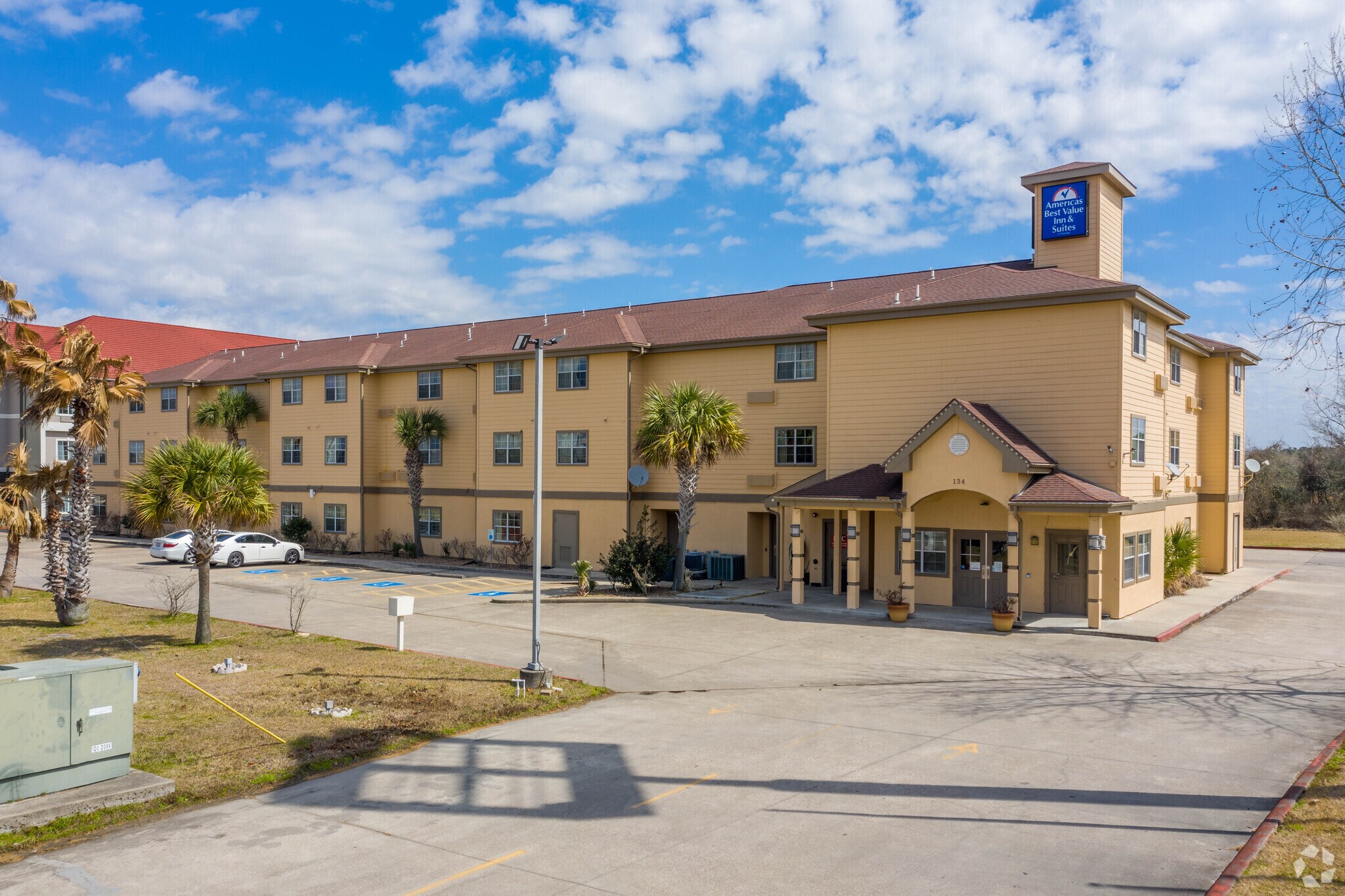 134 Highway 124, Winnie, TX for sale Primary Photo- Image 1 of 1