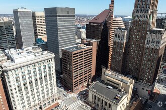 10 E Baltimore St, Baltimore, MD - AERIAL  map view