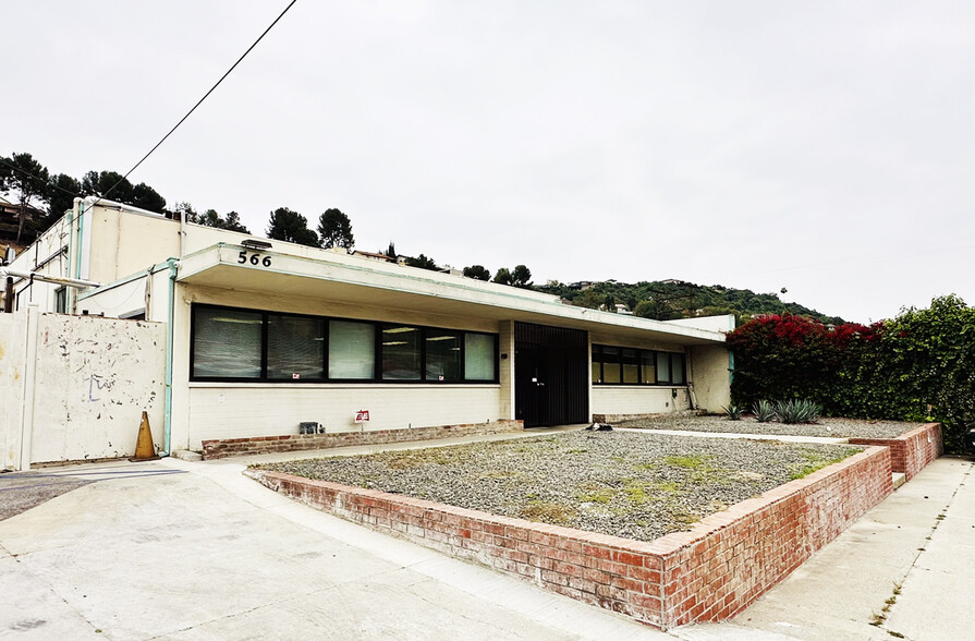 564-566 Monterey Pass Rd, Monterey Park, CA for sale - Building Photo - Image 1 of 10