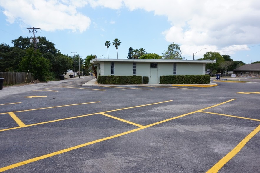 4100-4158 5th Ave N, Saint Petersburg, FL for lease - Building Photo - Image 2 of 35