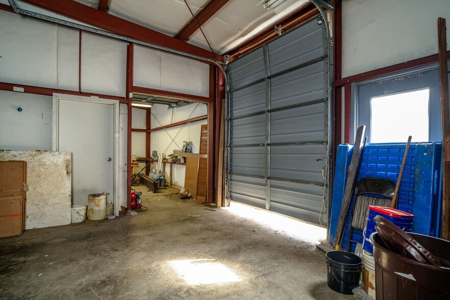 52 Mid Valley, Verona, VA for sale - Building Photo - Image 2 of 37