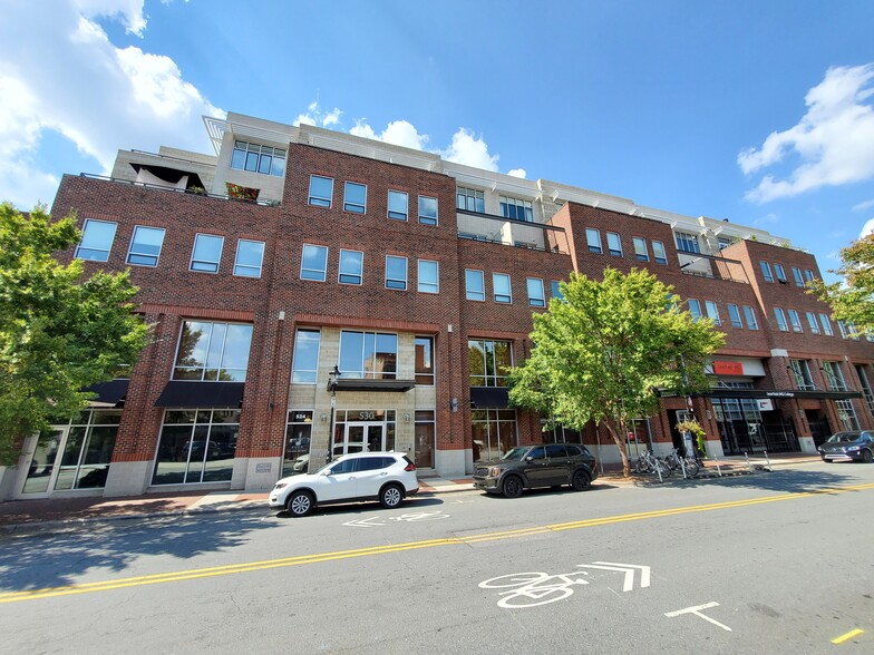 530 N Trade St, Winston-Salem, NC for lease - Building Photo - Image 1 of 6