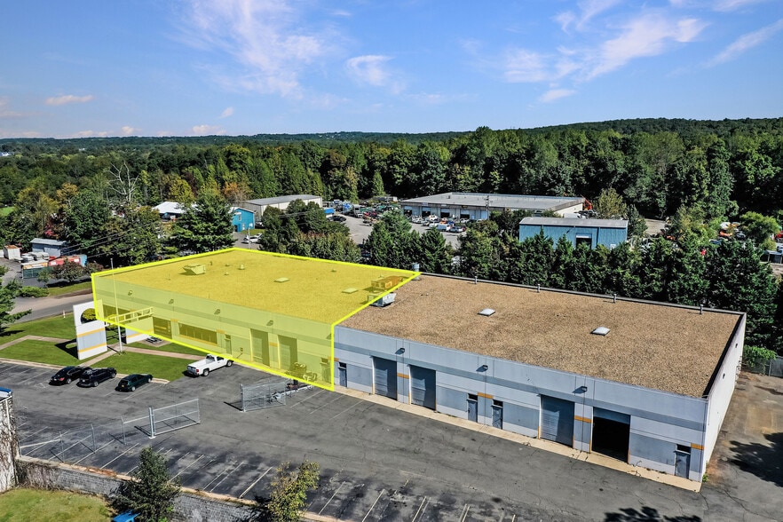 8197 Euclid Ct, Manassas Park, VA for lease - Building Photo - Image 1 of 73