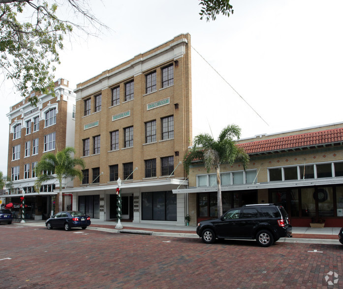 1625 Hendry St, Fort Myers, FL for lease - Building Photo - Image 2 of 2