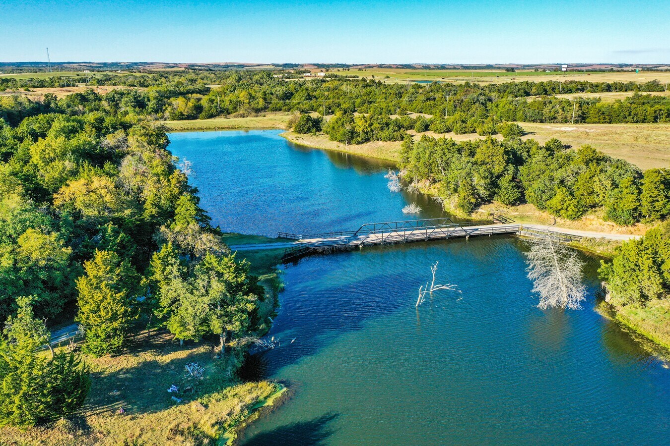 1 E Cummins, Hinton, OK 73047