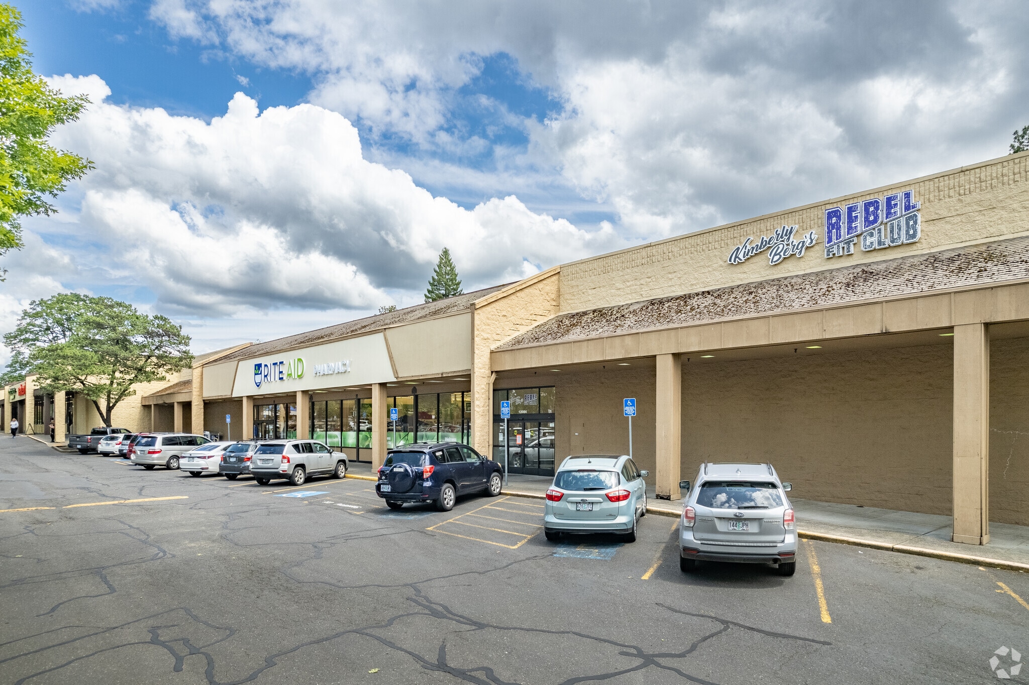 12020-12084 SW Main St, Tigard, OR for lease Primary Photo- Image 1 of 6