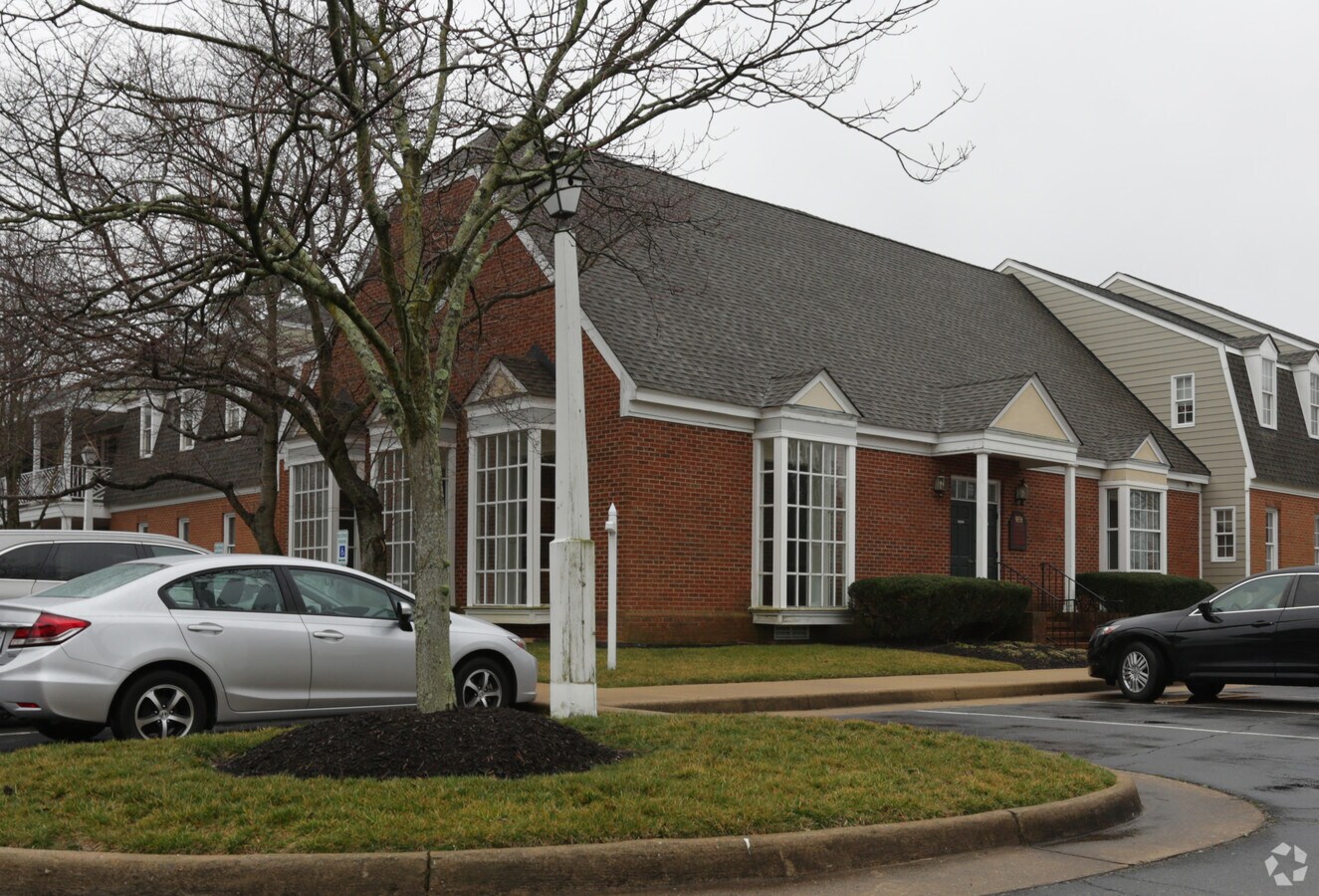 98549856 Lori Rd, Chesterfield, VA 23832