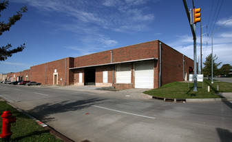 911 SW 4th St, Oklahoma City OK - Warehouse