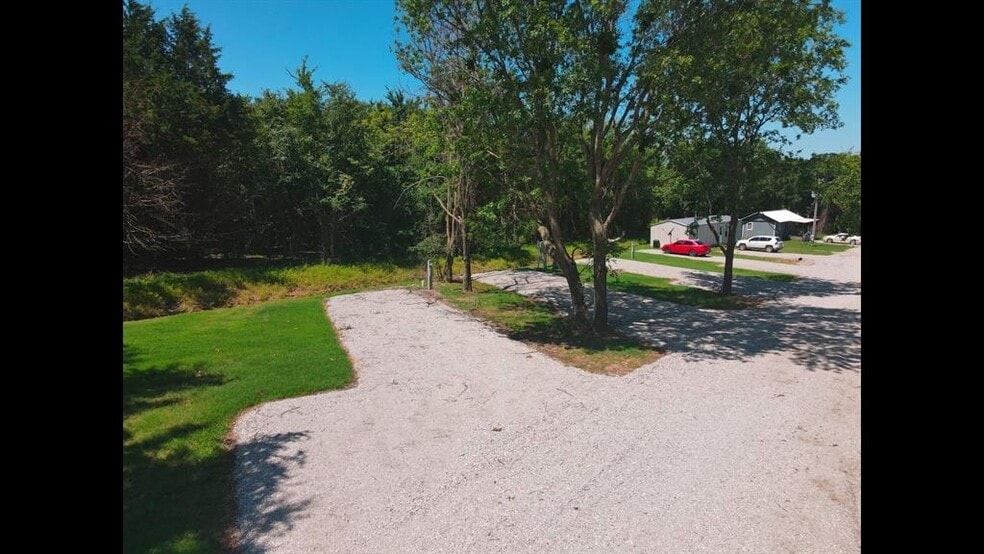 19088 Old Santa Fe Trl, Thackerville, OK for sale - Building Photo - Image 3 of 5