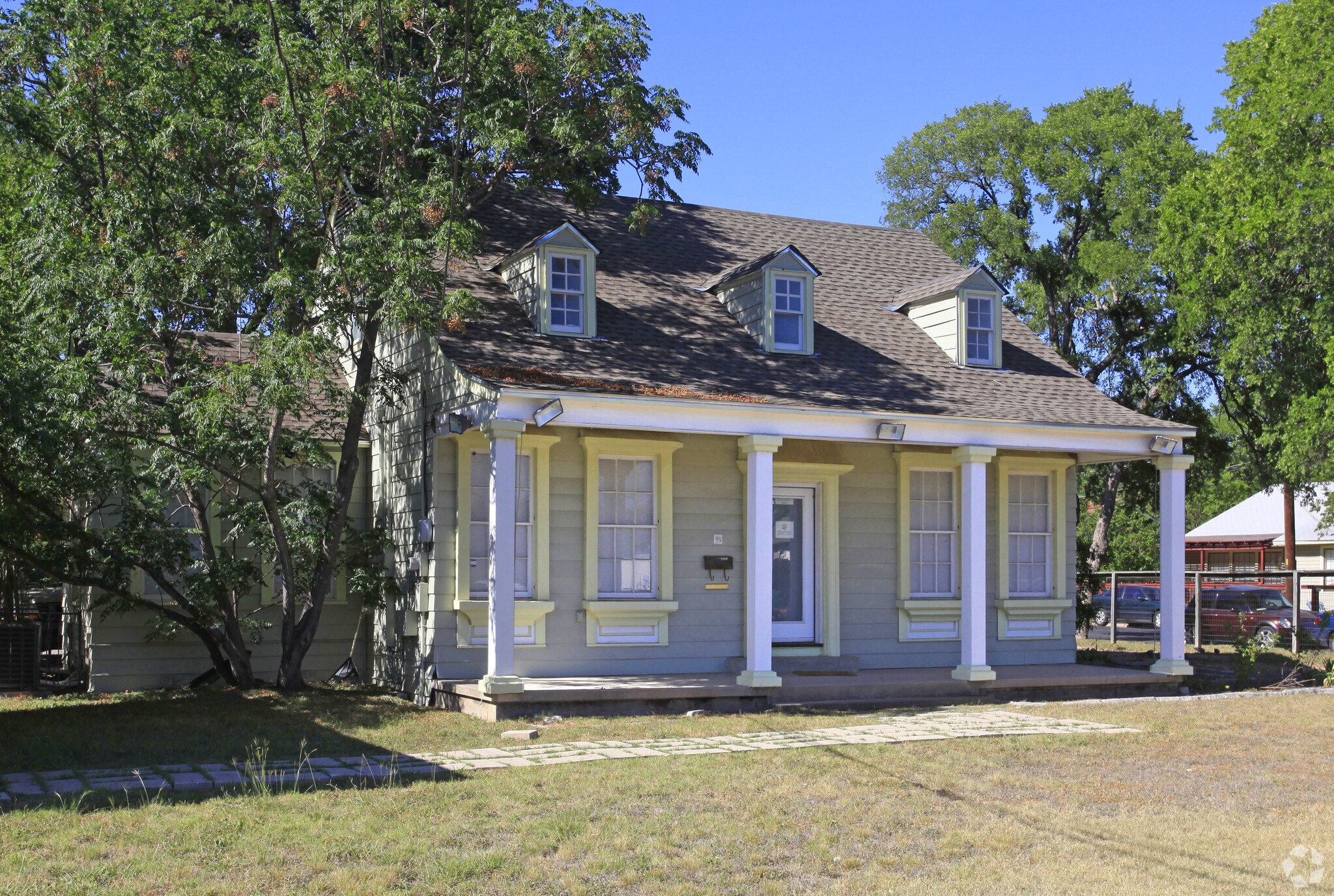 2610 Manor Rd, Austin, TX for sale Primary Photo- Image 1 of 1