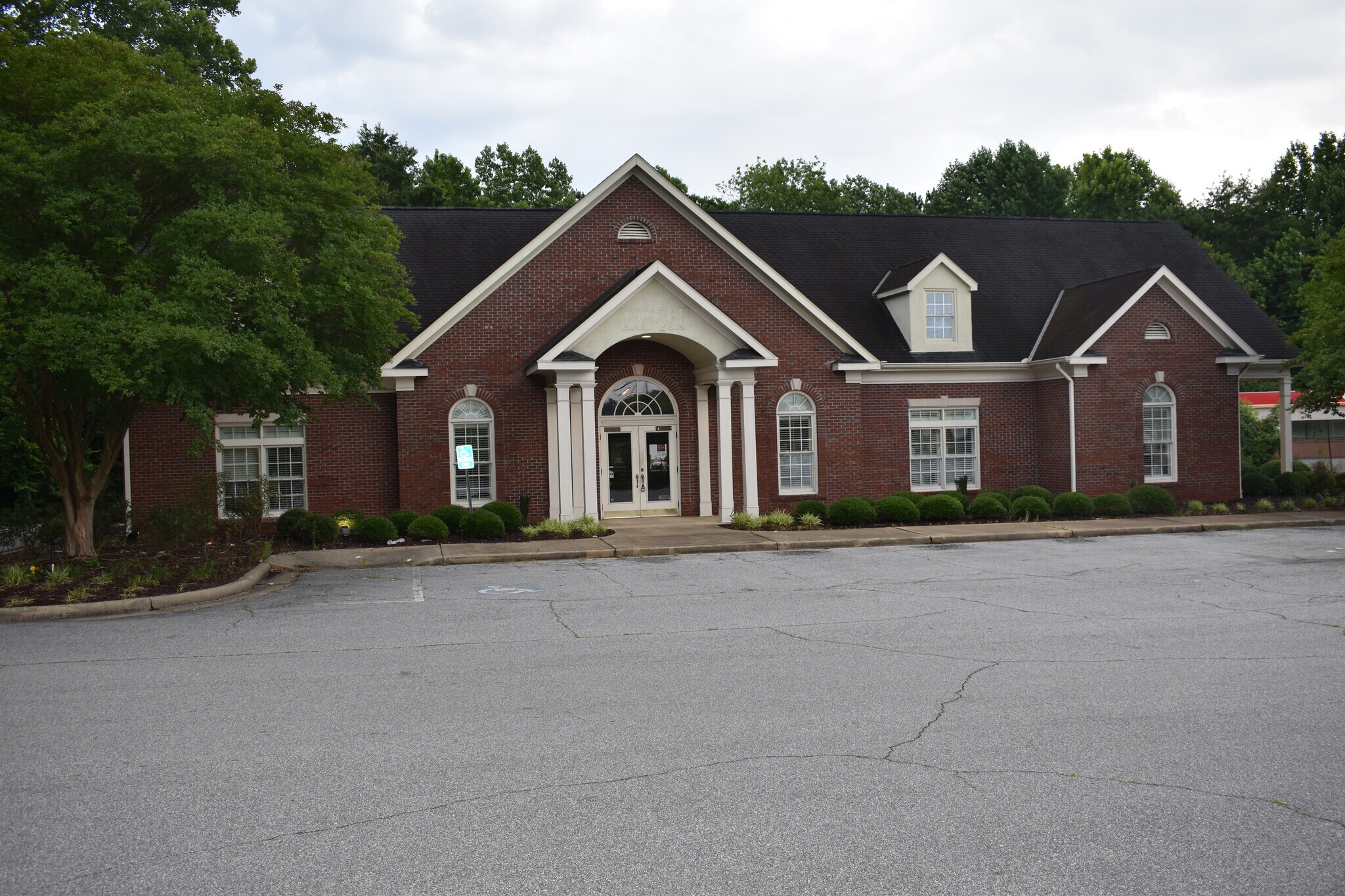 6100 Whitesville Rd, Columbus, GA 31904 OfficeRetail for Lease