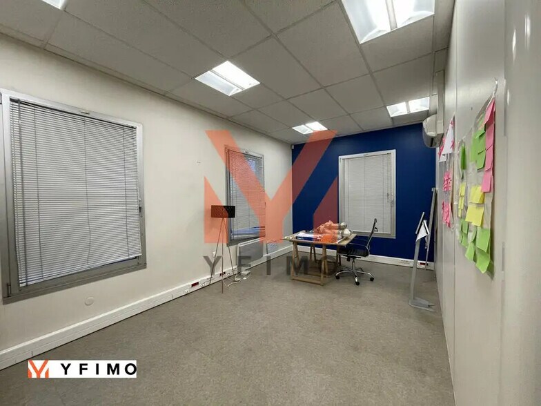 Office in SAINT-GERMAIN-EN-LAYE for lease - Interior Photo - Image 2 of 7