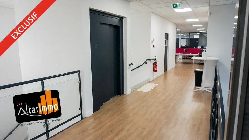 Office in Chartres for sale - Interior Photo - Image 2 of 4