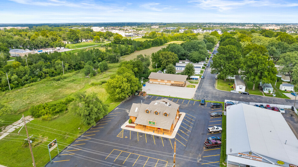 347 N Scott Ave, Belton, MO for sale - Building Photo - Image 3 of 45