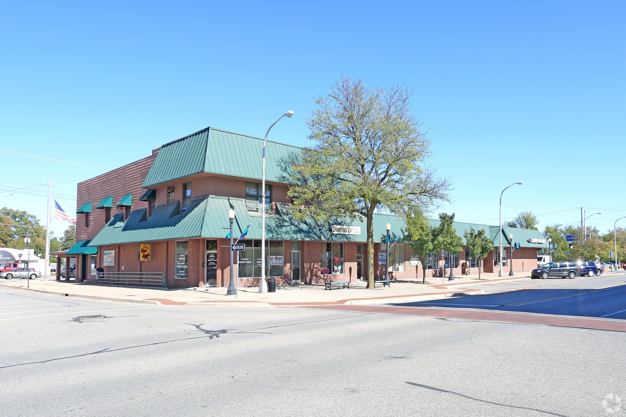 66-84 W Nepessing St, Lapeer, MI for sale Primary Photo- Image 1 of 1