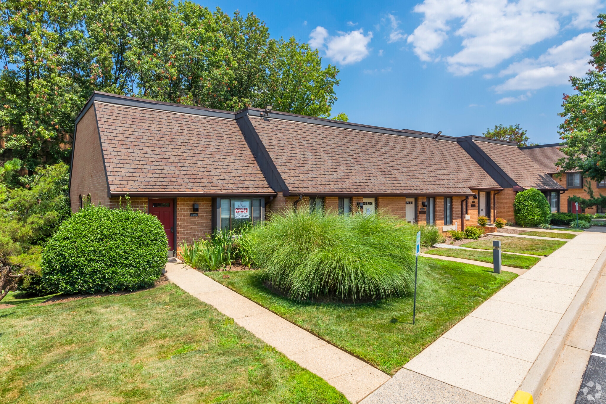 6252-6272 Montrose Rd, Rockville, MD for lease Primary Photo- Image 1 of 5