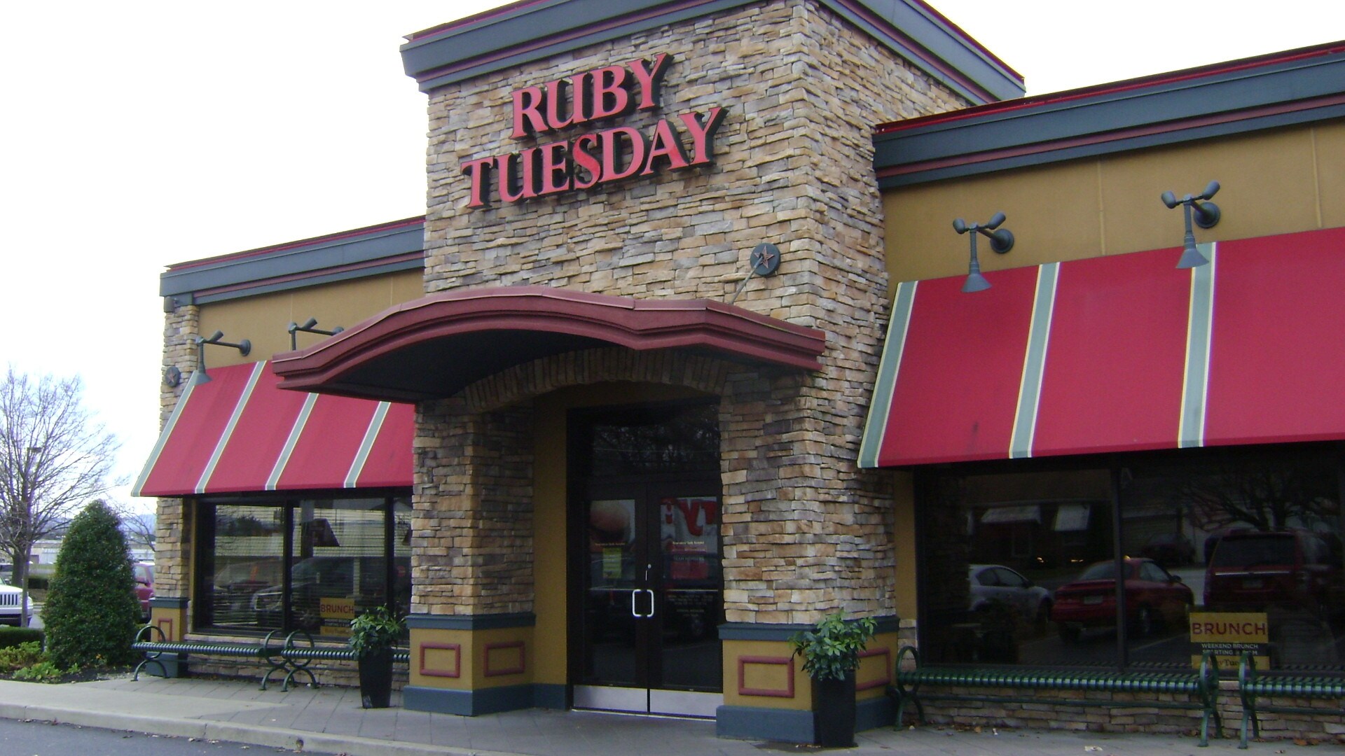 1301 Quentin Rd, Lebanon, PA 17042 Lebanon Plaza Mall