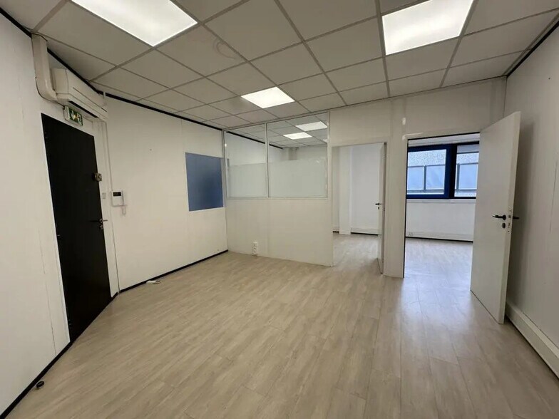 Office in Labège for lease - Interior Photo - Image 3 of 13
