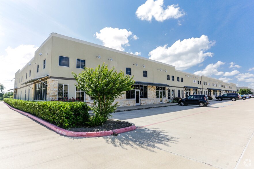 1810 First Oaks St, Richmond, TX for sale - Primary Photo - Image 1 of 1