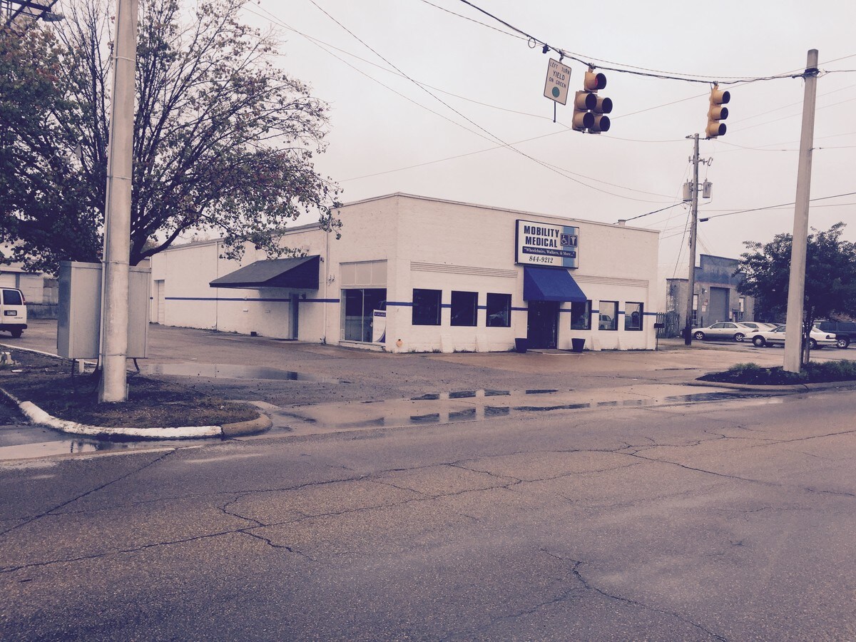 609 S Gloster St, Tupelo, MS 38801