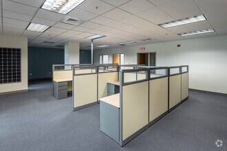 51 Performance Dr, Weymouth, MA for lease Interior Photo- Image 2 of 9