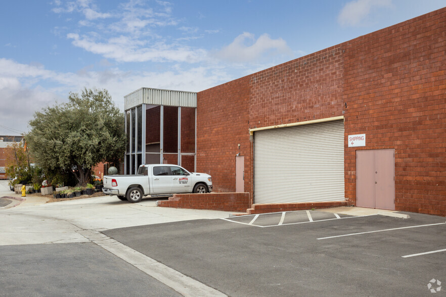 14100 S Kingsley Dr, Gardena, CA for lease - Building Photo - Image 2 of 6