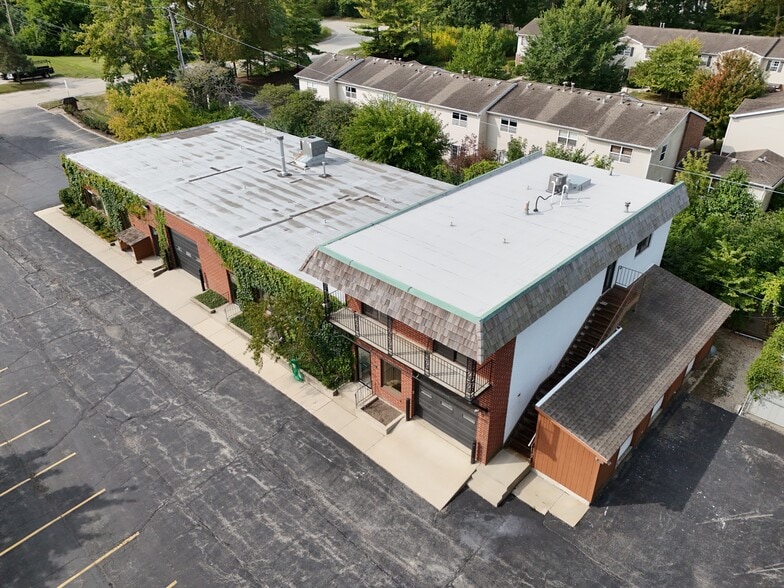 100 N Skokie Hwy, Lake Bluff, IL for lease - Building Photo - Image 3 of 6