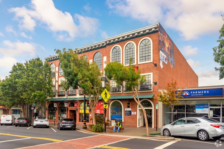 415-417 Grand Ave, South San Francisco, CA for lease - Building Photo - Image 2 of 4