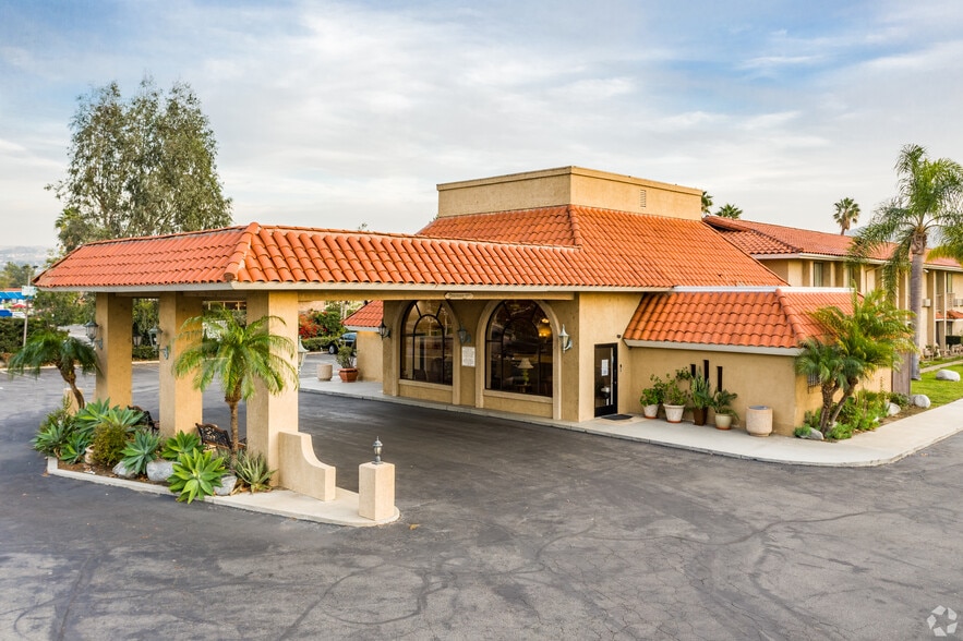 5710 E La Palma Ave, Anaheim, CA for sale - Building Photo - Image 3 of 9