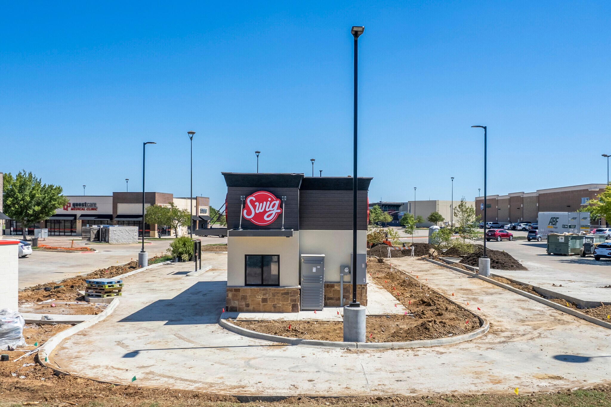 1631 SW Wilshire Blvd, Burleson, TX for sale Building Photo- Image 1 of 1