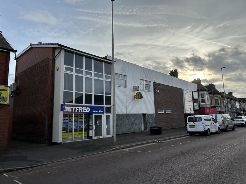 83-83A Highfield Rd, Blackpool for lease - Building Photo - Image 3 of 4