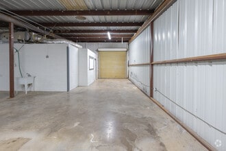 2602 Fort Worth Hwy, Weatherford, TX for lease Interior Photo- Image 2 of 4