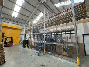 Church St, Rickmansworth for lease Interior Photo- Image 2 of 3