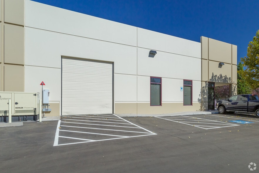 4850 Joule St, Reno, NV for lease - Building Photo - Image 2 of 3