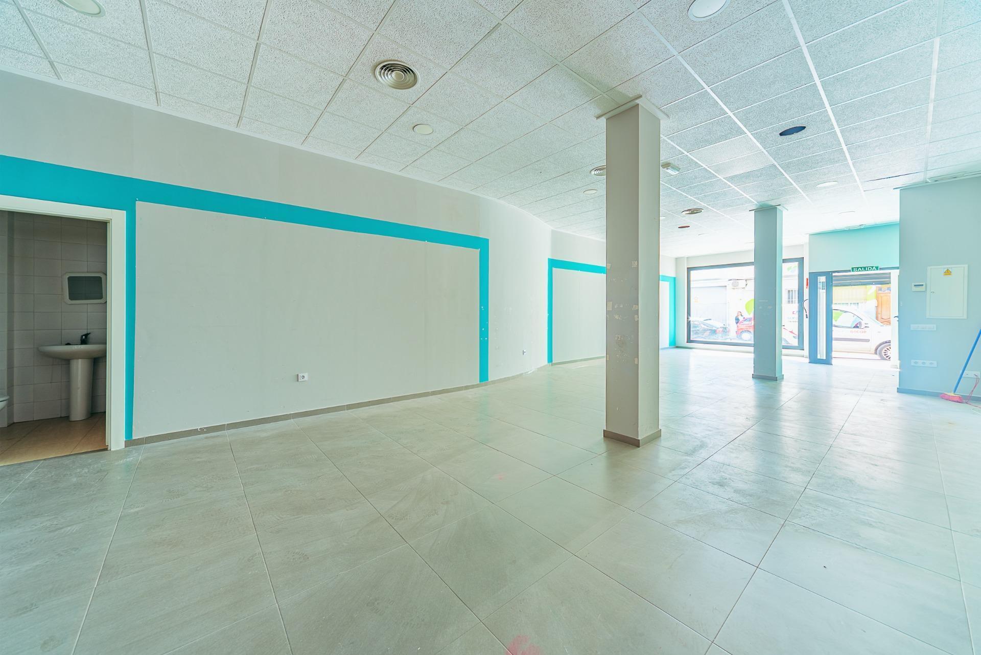 Retail in Mula for sale Interior Photo- Image 1 of 16